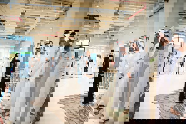 ذياب بن محمد بن زايد يشهد توقيع اتفاقية بين ألعاب الماسترز أبوظبي 2026 و«أدنوك»