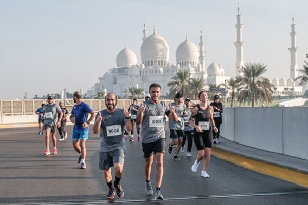 ماراثون زايد الخيري "نجري للعون" يسجل نجاحاً باهراً