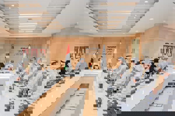 نهيان بن زايد يترأس اجتماع مجلس إدارة مجلس أبوظبي الرياضي