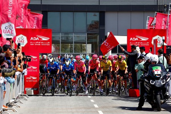 TIM MERLIER WINS STAGE 1 OF THE UAE TOUR AND WEARS THE FIRST RED JERSEY